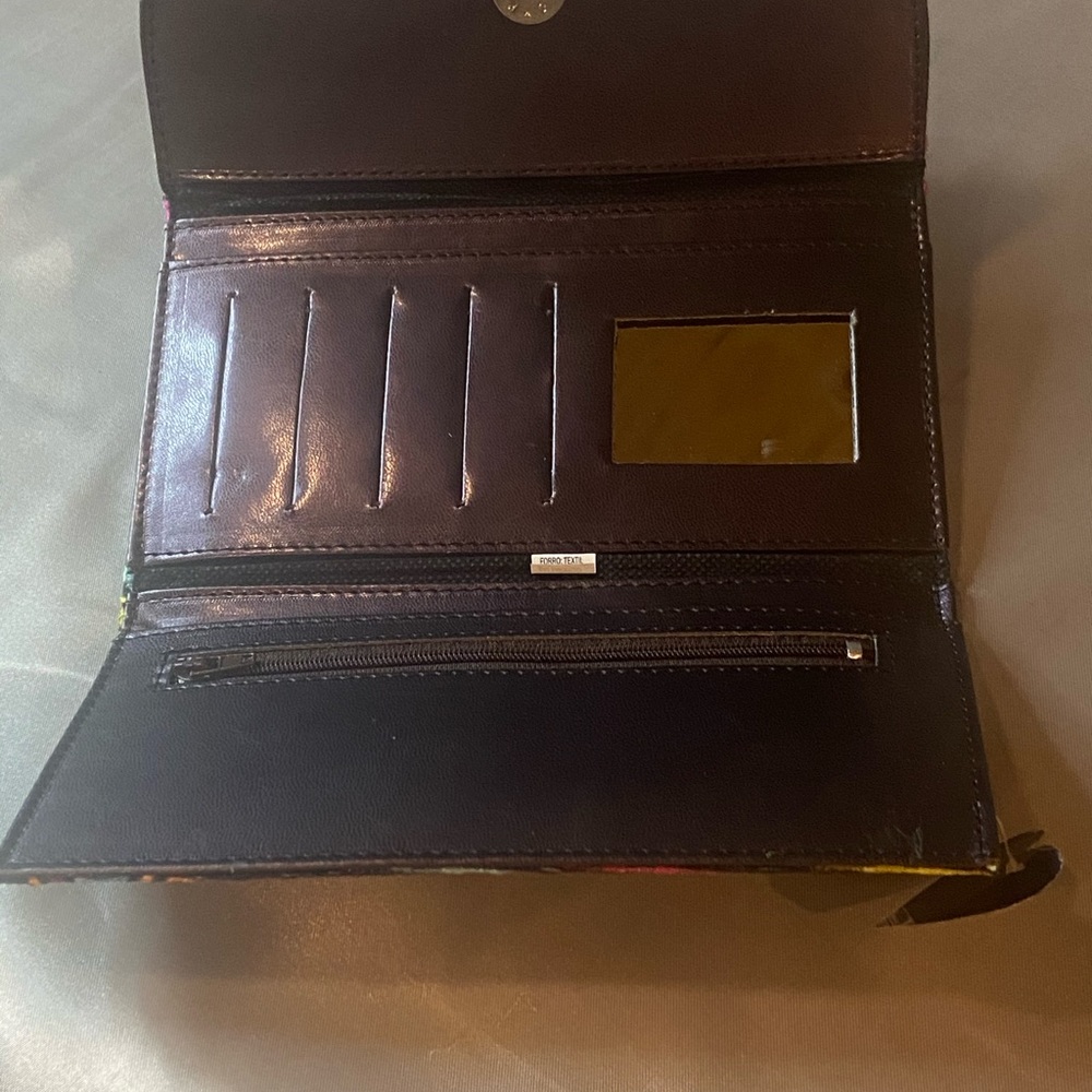 Wallet - Picture 2 of 4